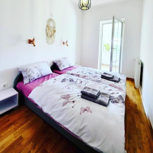 malinsummer_eu_apartment_1_002